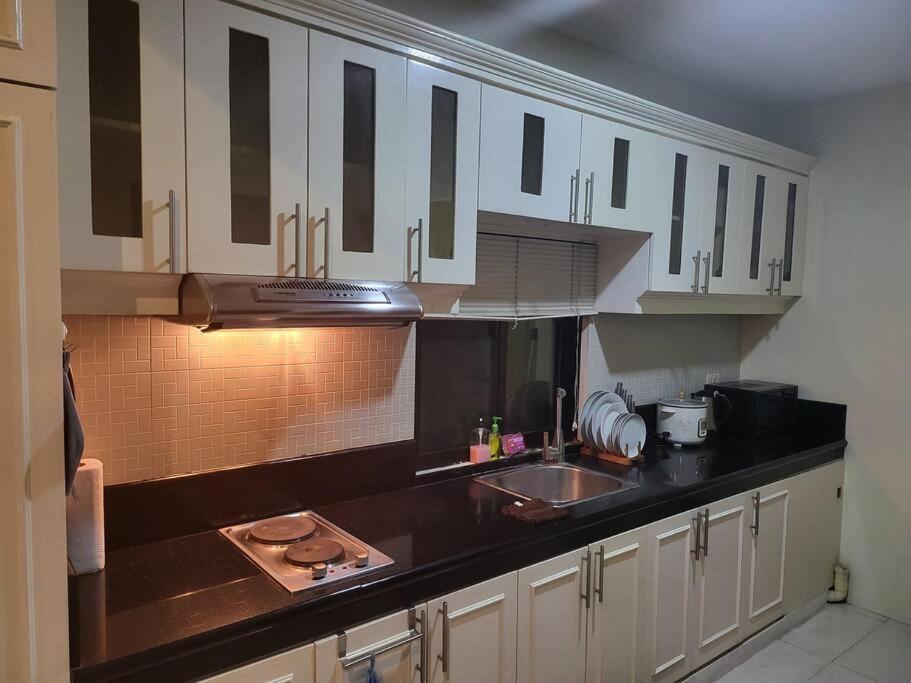 Kandi Resort-Type Spacious 1 Bedroom With Netflix And Free Housekeeping Angeles Buitenkant foto